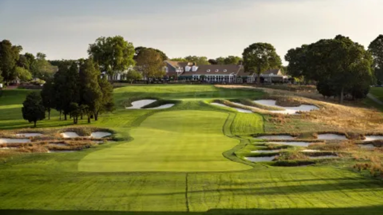 Bethpage Black First-Timer Guide: Booking Windows, Walking Reality, and the No-Hero Script