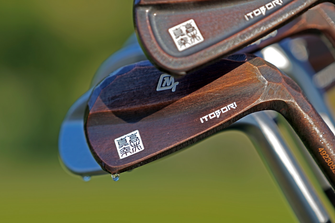 Callaway Elyte vs Mizuno JPX925 Hot Metal Irons: Which Distance Iron Is the Smarter Buy?
