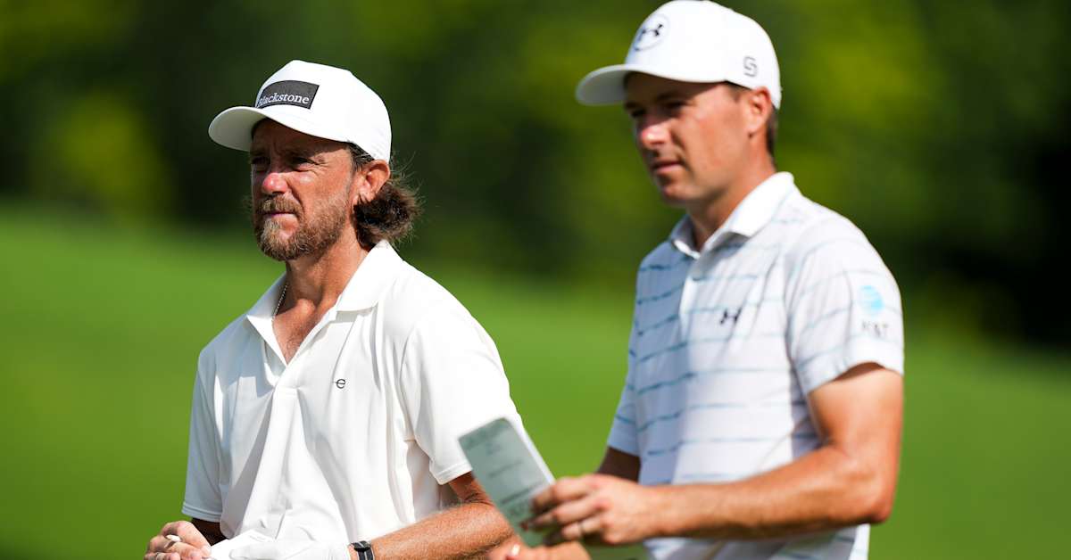 Scottie Scheffler Takes a Two-Shot FedEx St. Jude Lead Into Sunday, but the Top-50 Knife Fight Is Still Everywhere